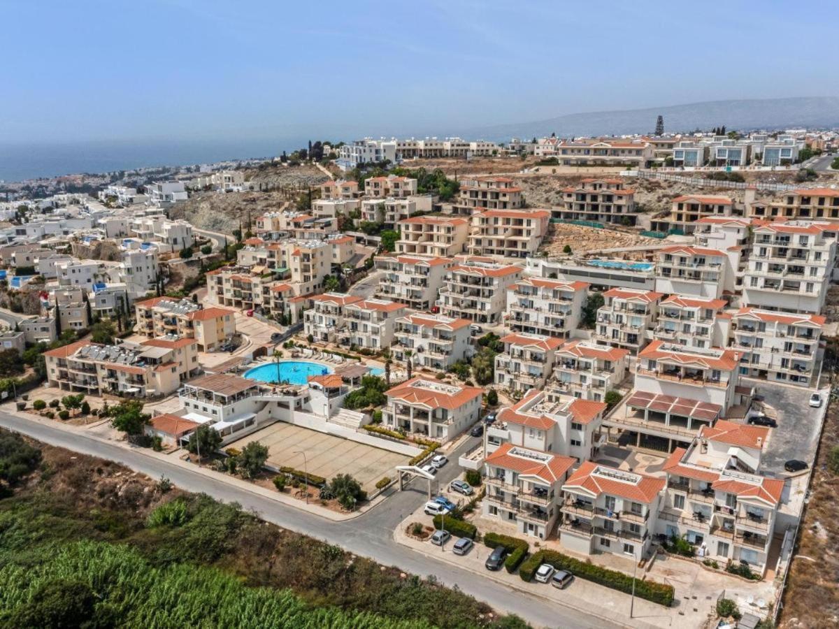 Wellclub - Wellness Family Experience - Seaview Ξενοδοχείο Πάφος Εξωτερικό φωτογραφία